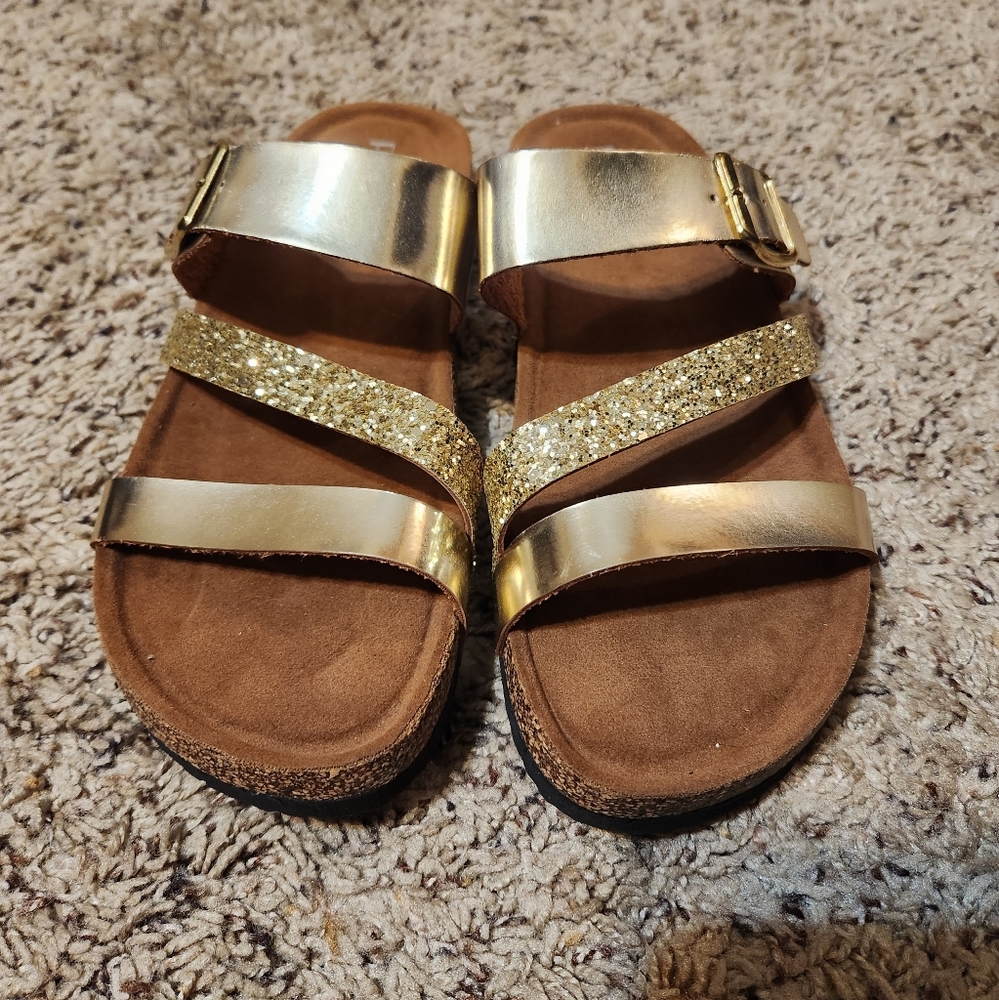 Boutique sandals